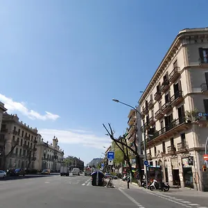 https://hostal-orleans-barcelona.catalonia-hotels.com