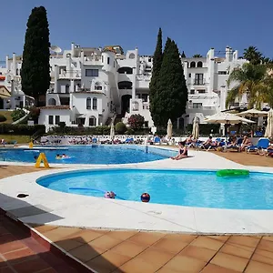 https://estudio-pueblo-evita-133.1costadelsol.com